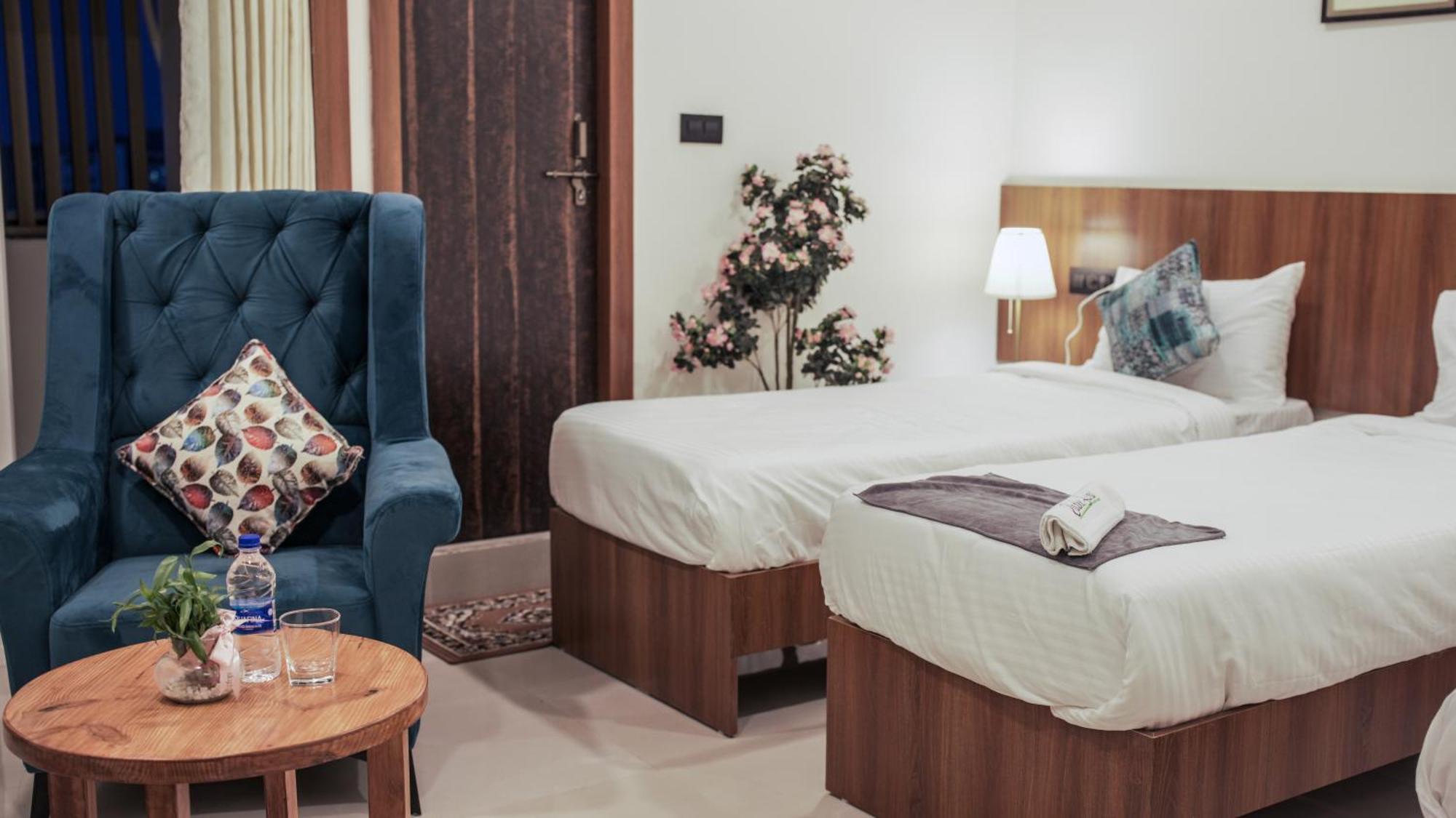 Radhe Suites حيدر أباد المظهر الخارجي الصورة