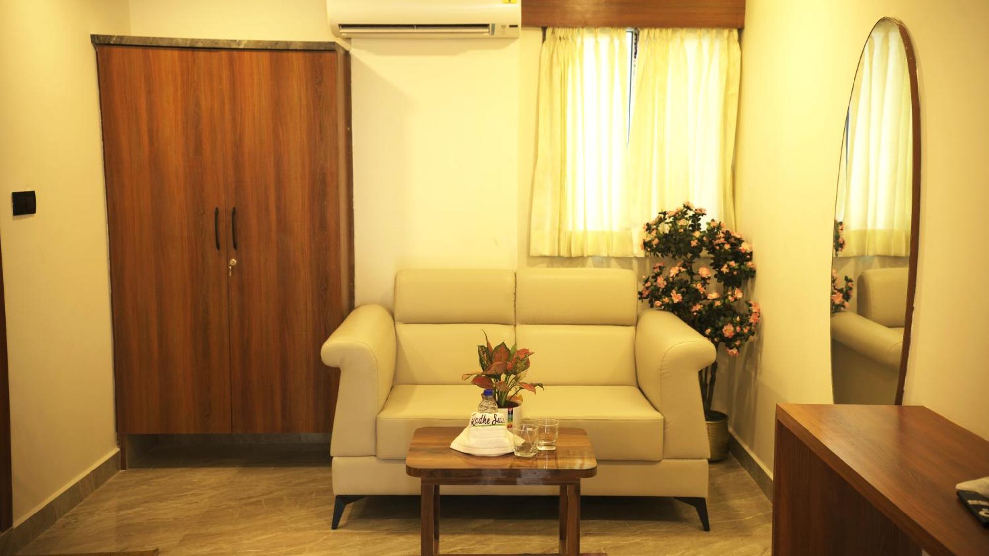 Radhe Suites حيدر أباد المظهر الخارجي الصورة