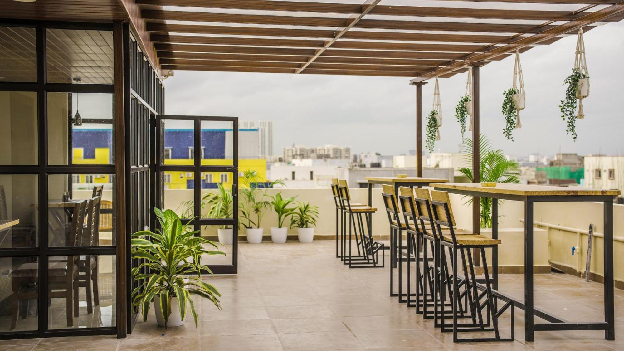 Radhe Suites حيدر أباد المظهر الخارجي الصورة